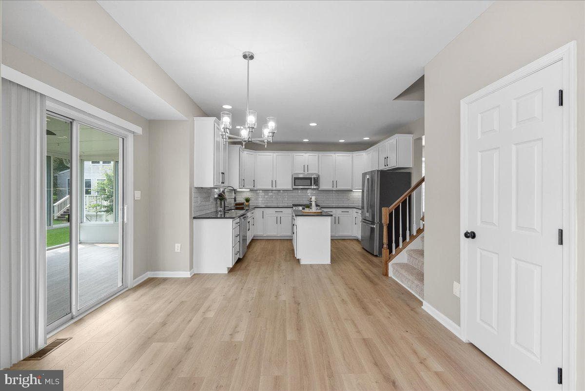 21788 Regents Park Circle photo 11