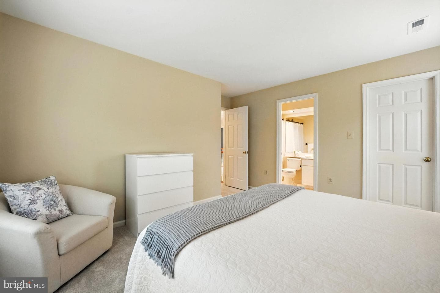 638 Meade Drive SW photo 34