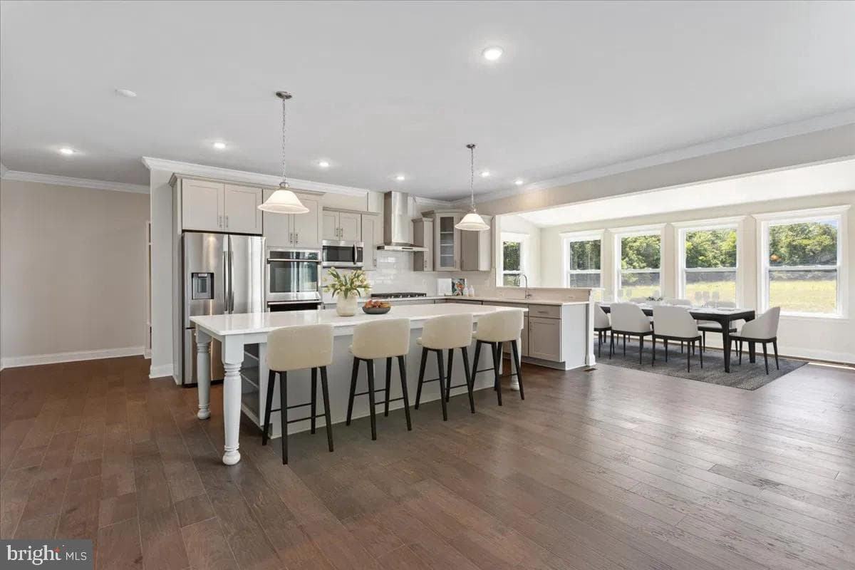 12235 Mary Lane photo 4