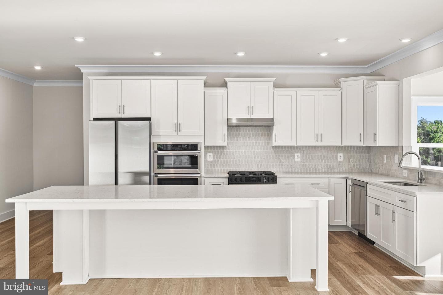 12235 Mary Lane photo 7