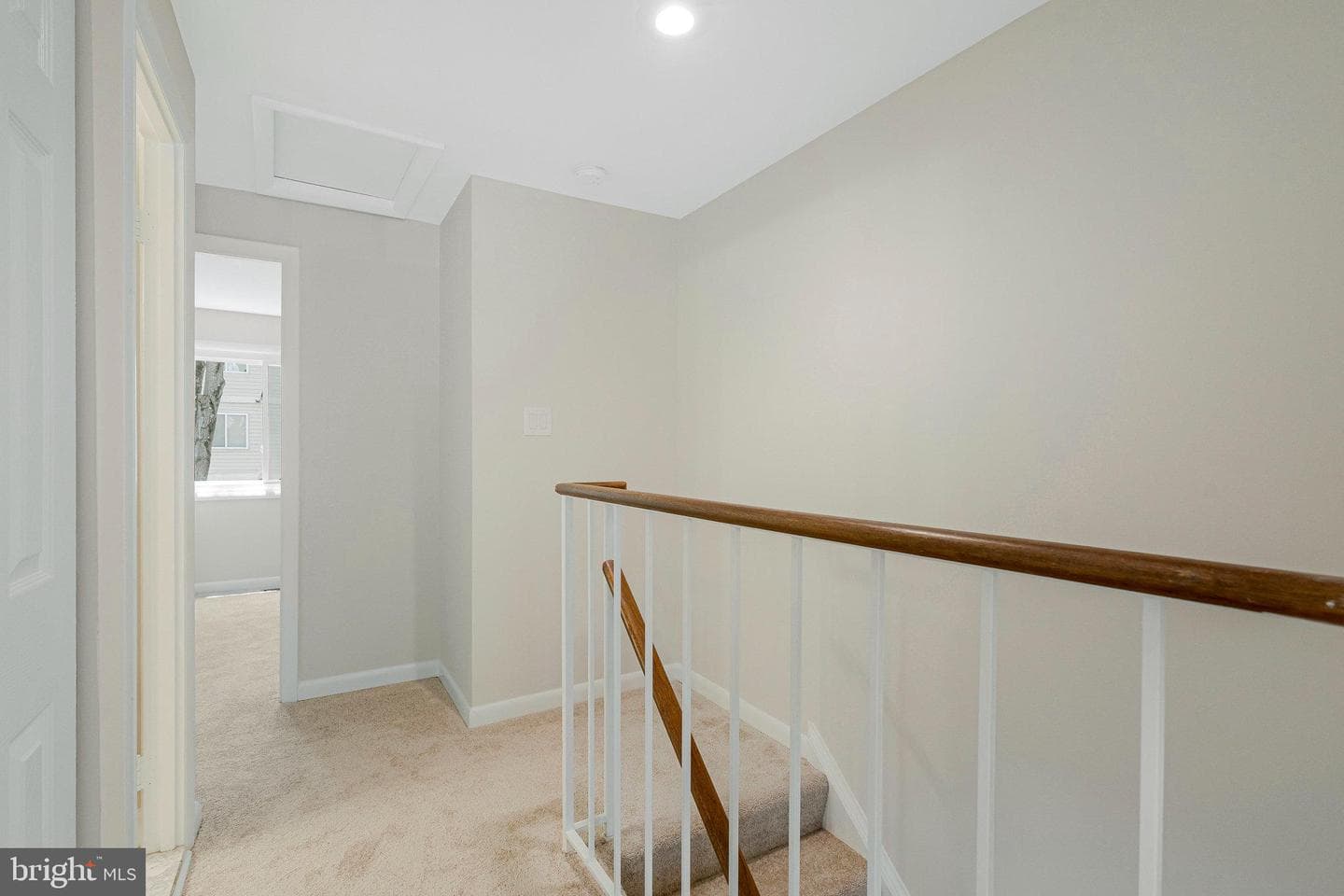 308 Sanderson Drive photo 18