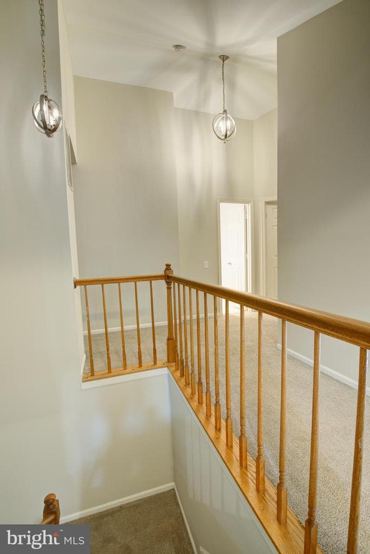 322 Deerpath Avenue SW photo 34