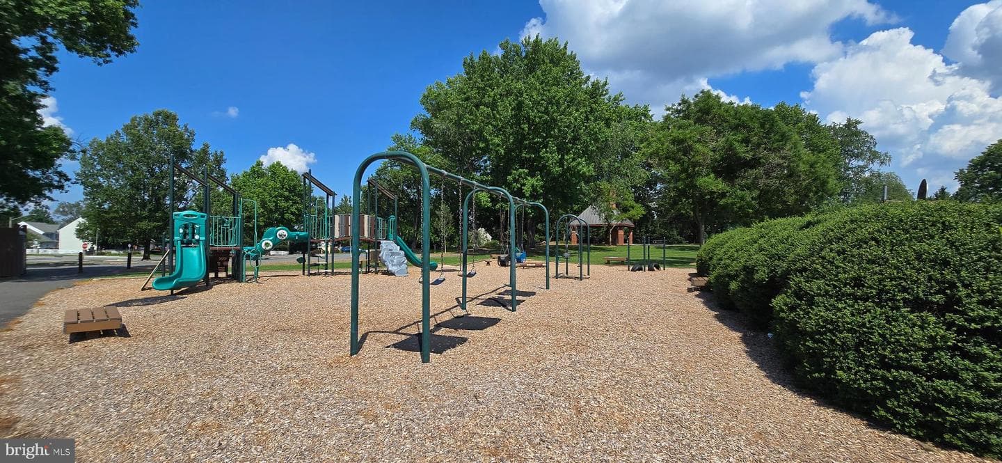 322 Deerpath Avenue SW photo 62