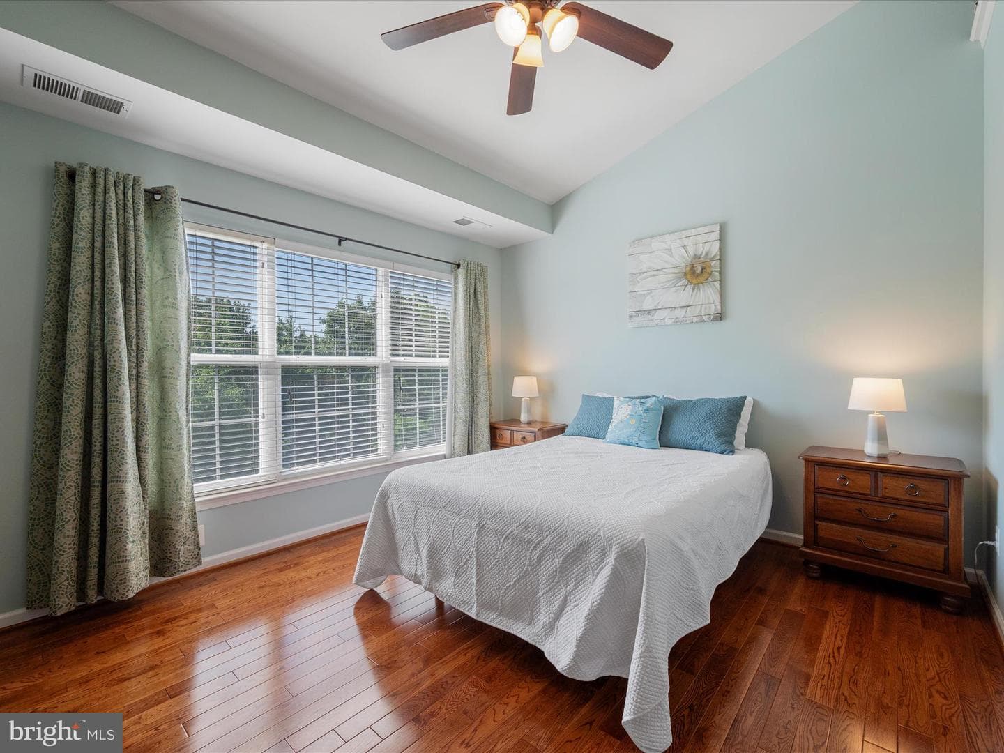 20430 Chetwood Terrace photo 27