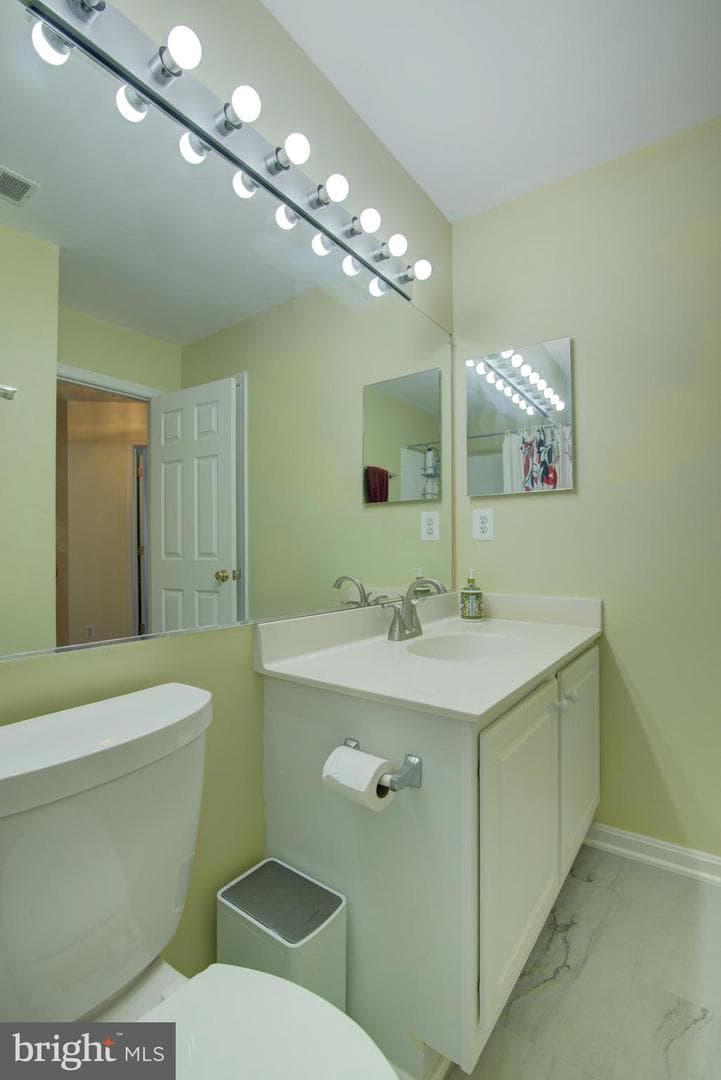 43855 Tattinger Terrace photo 35