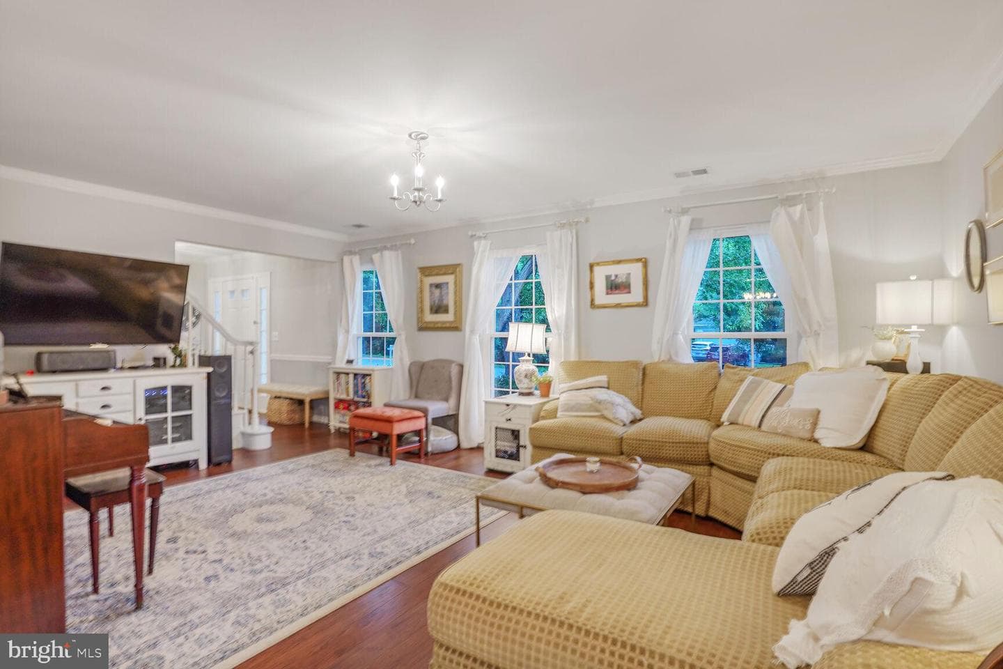 8 Moss Road photo 4