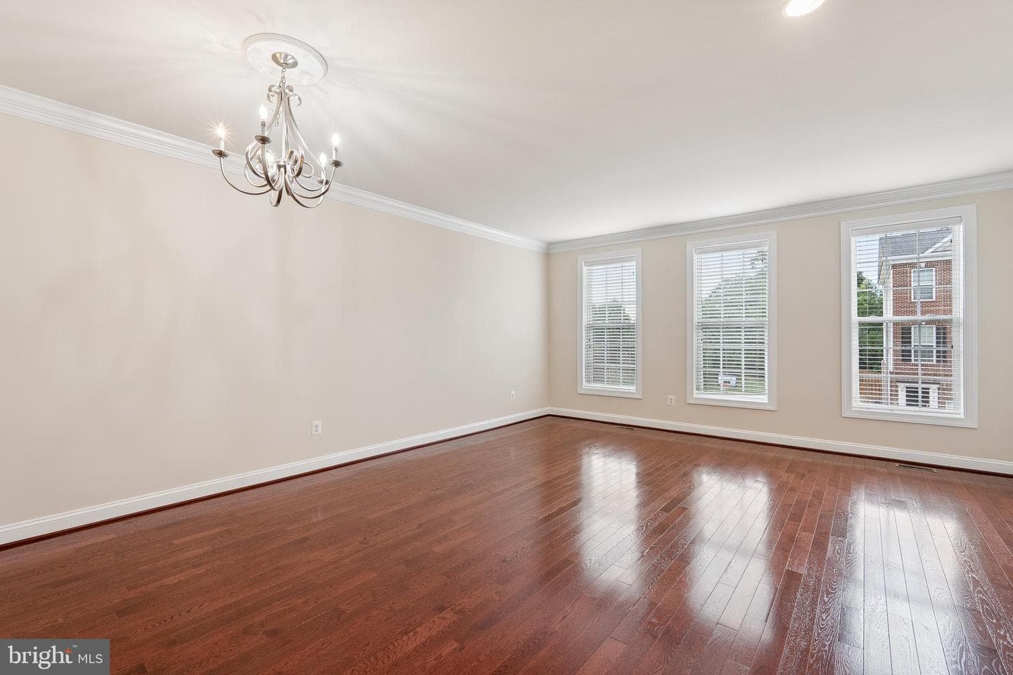 347 Caldwell Terrace SE photo 9