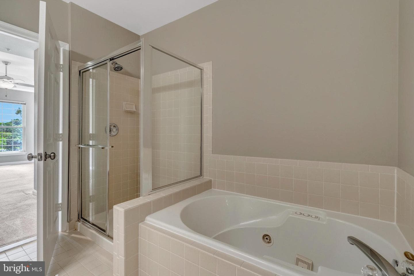 25280 Lake Shore Square #304 photo 22