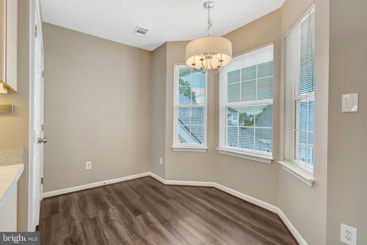 25280 Lake Shore Square #304 photo 29