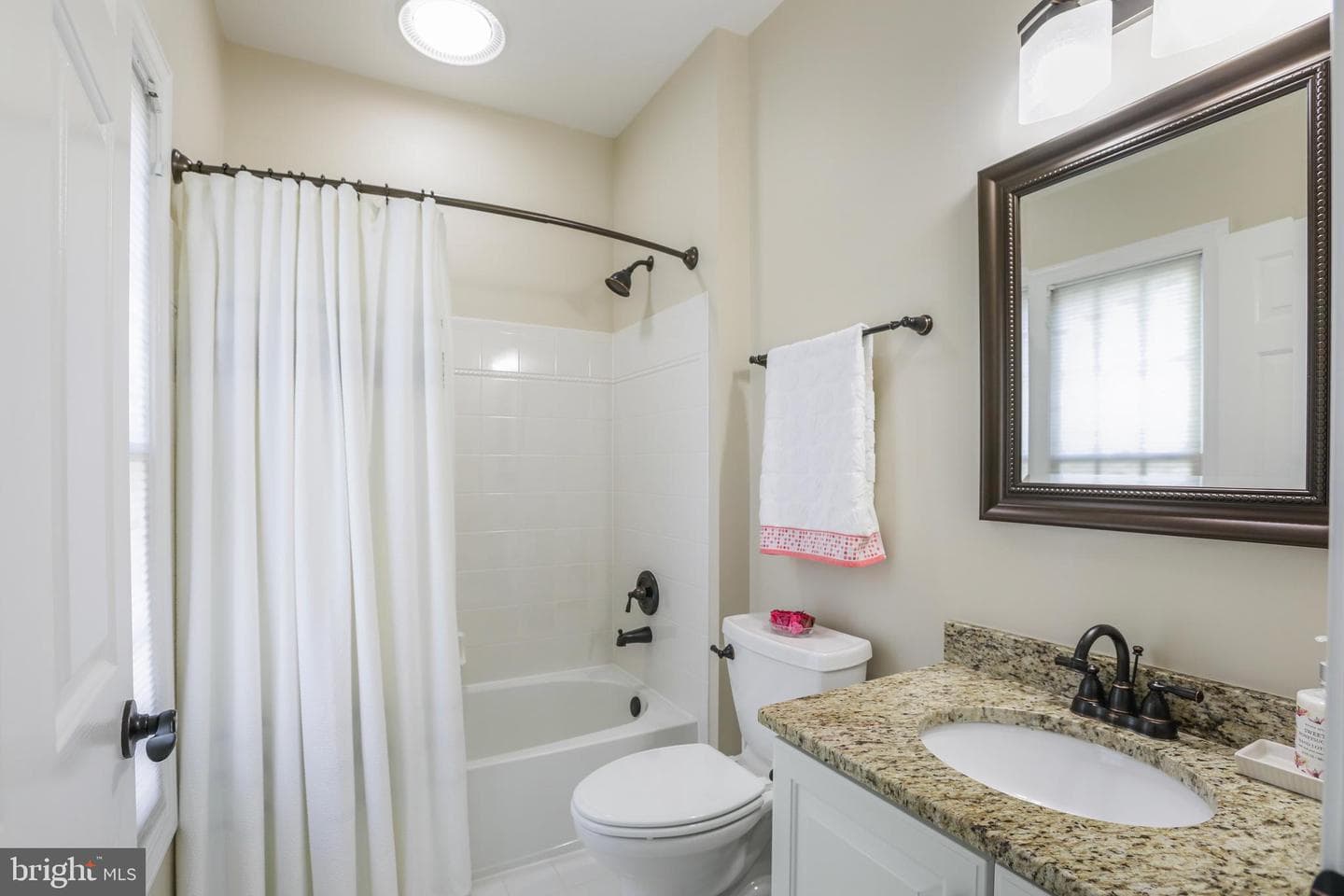 18301 Mid Ocean Place photo 33