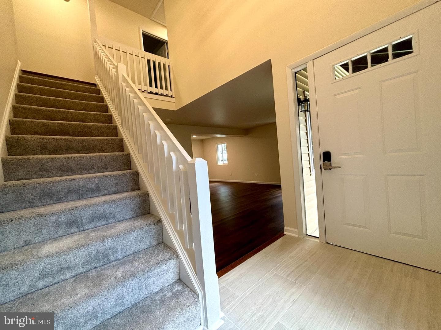 208 Keyes Court photo 3