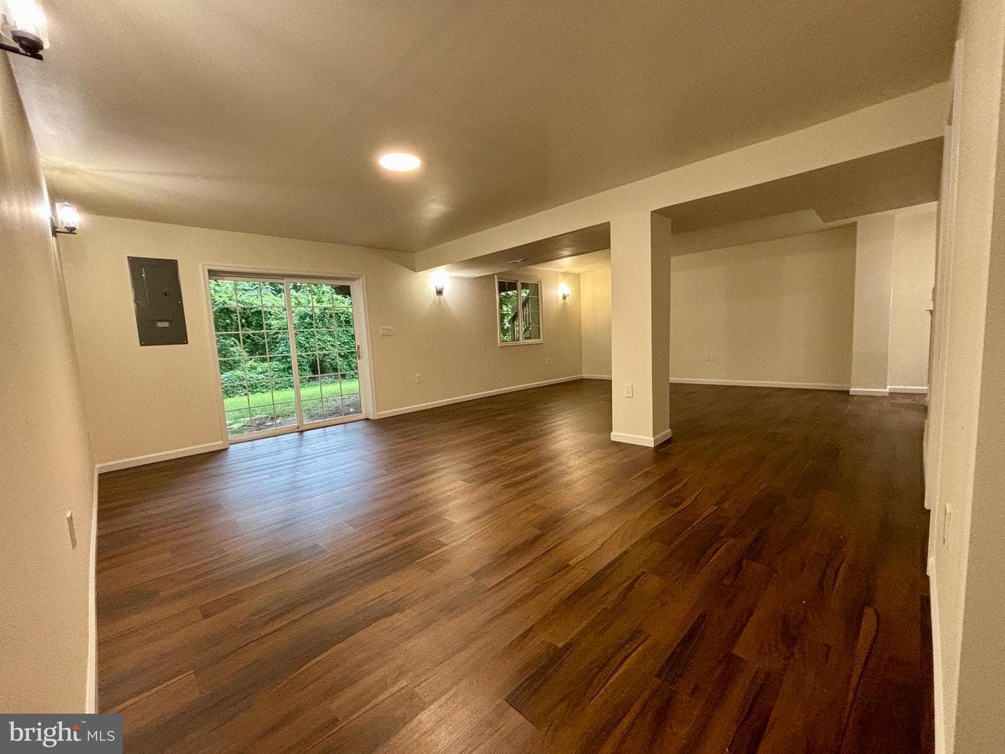 208 Keyes Court photo 45
