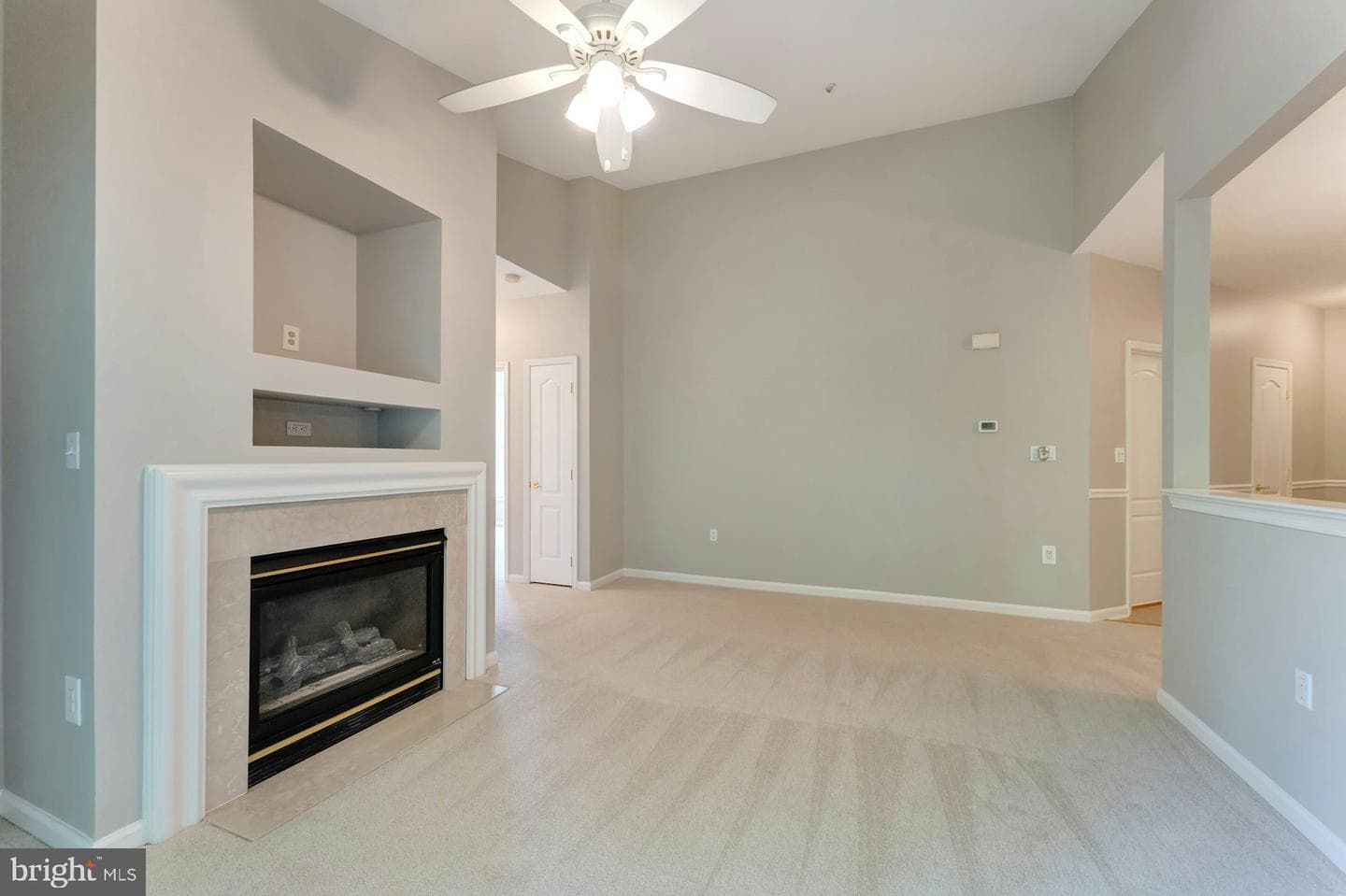 20933 Cedarpost Square #303 photo 8
