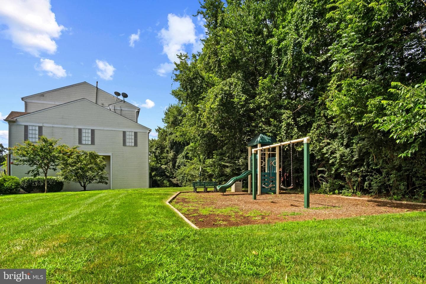 21845 Baldwin Square #201 photo 10