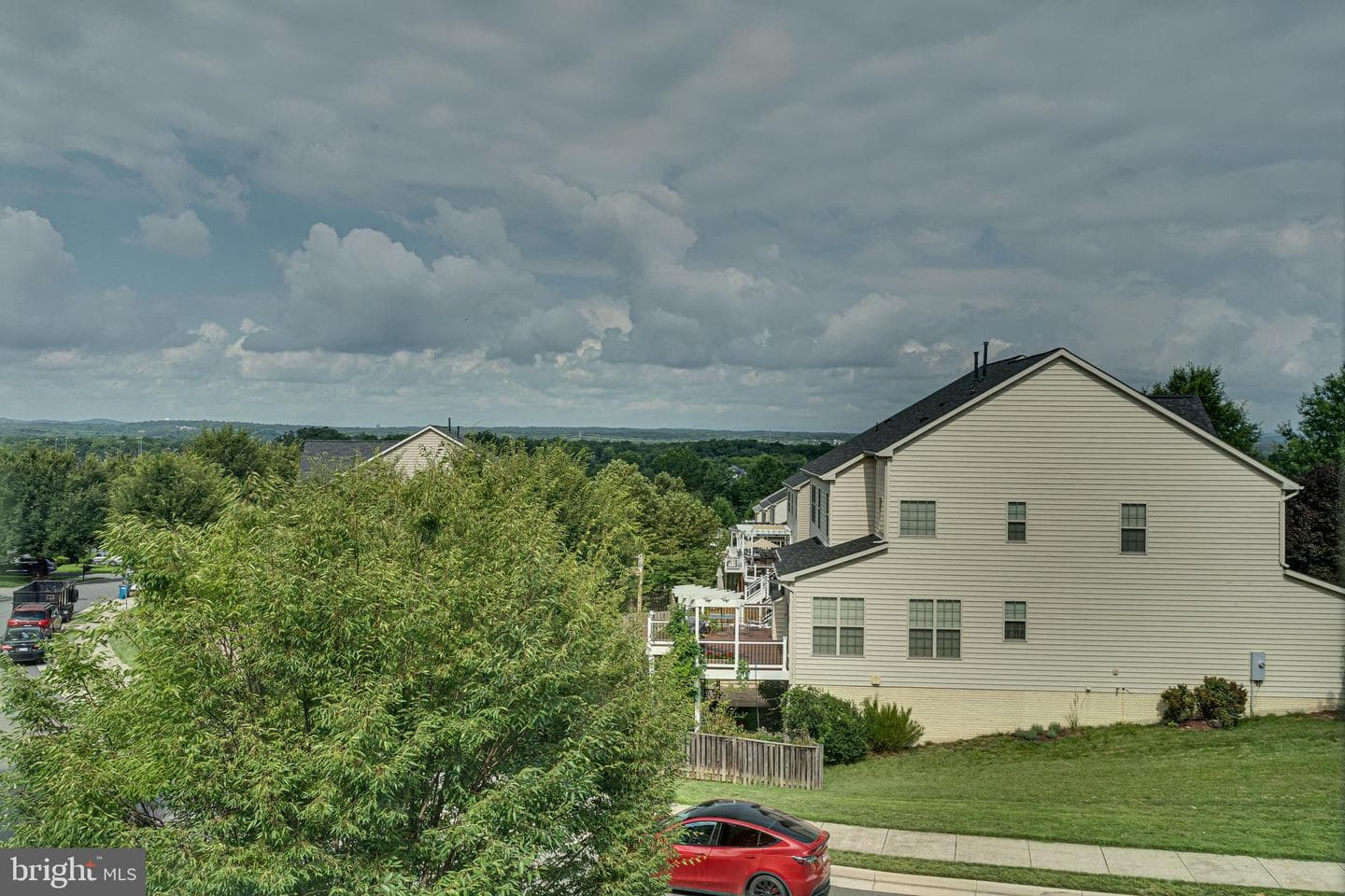 42739 Macauley Place photo 10