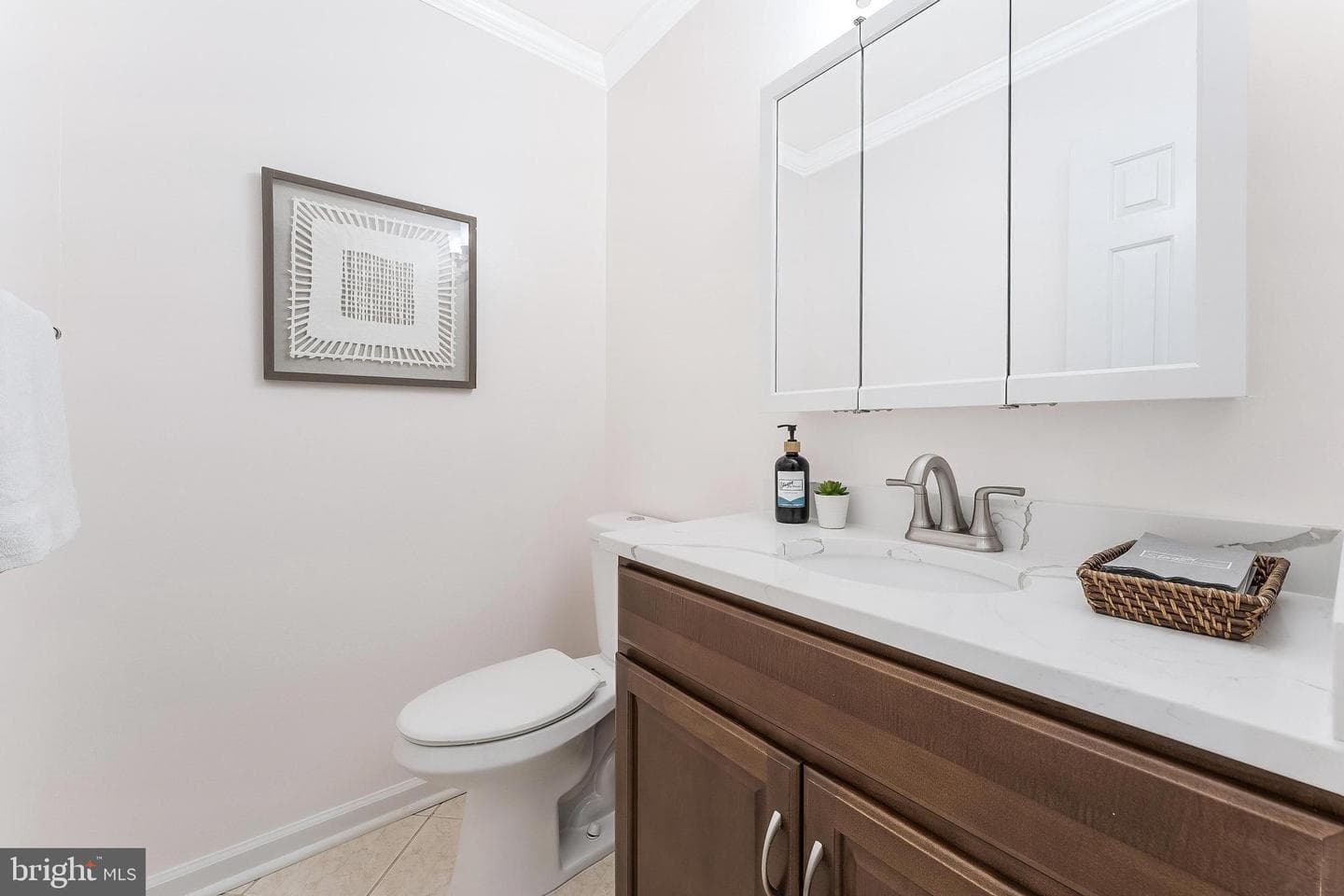 21031 Thoreau Court photo 17