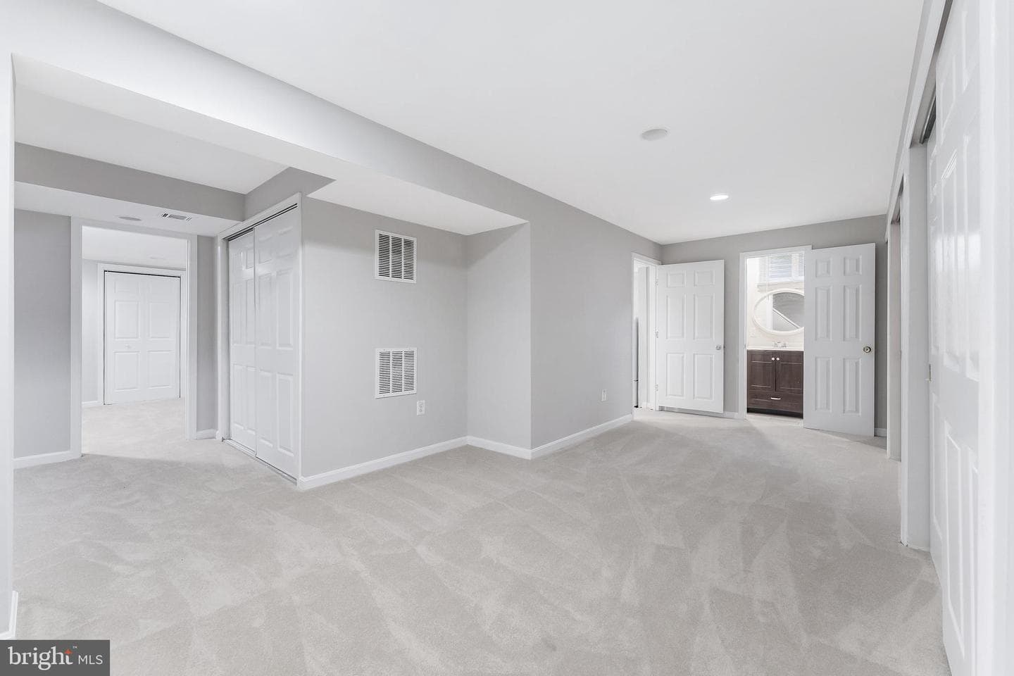 21031 Thoreau Court photo 45