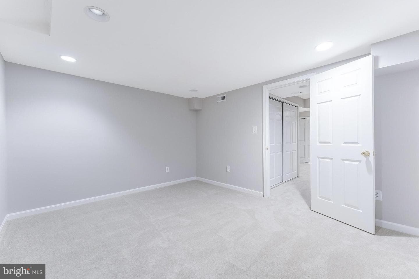 21031 Thoreau Court photo 52