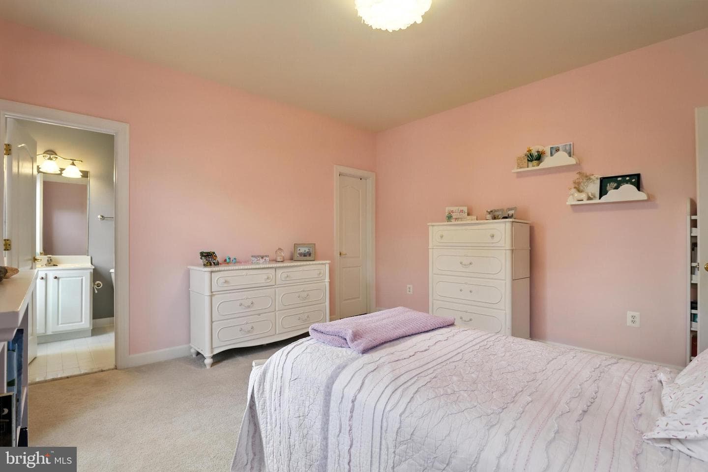 19208 Greystone Square photo 36