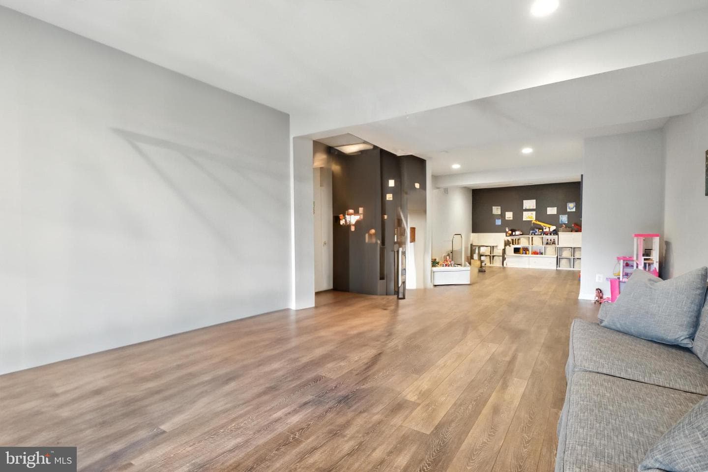 19208 Greystone Square photo 41