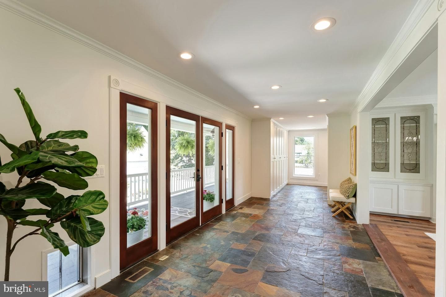120 W Colonial Highway photo 21