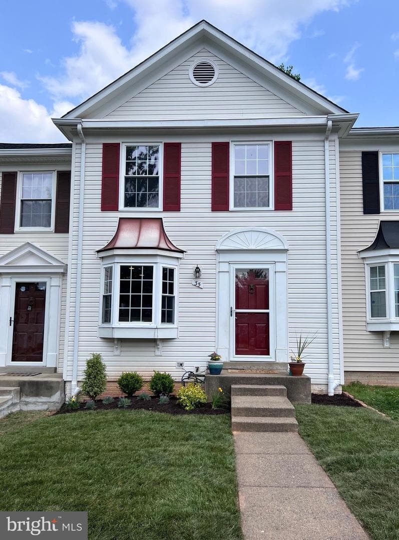35 Quincy Court photo 1