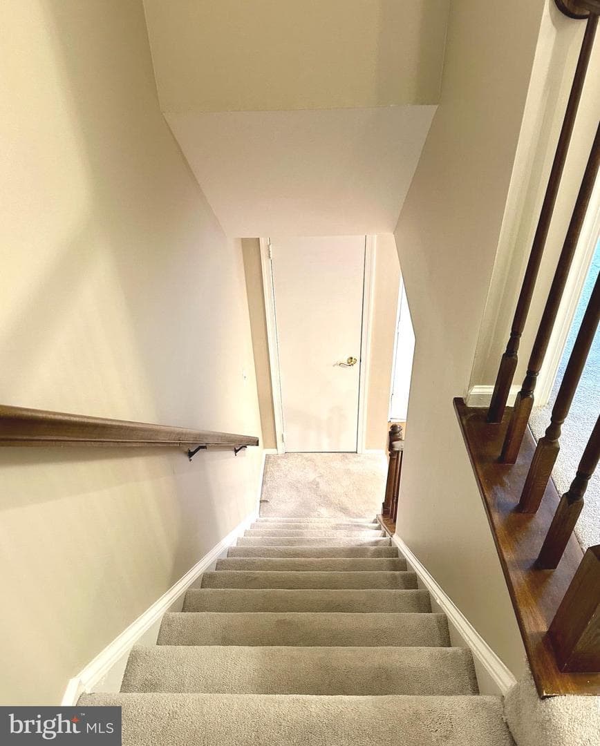 35 Quincy Court photo 16