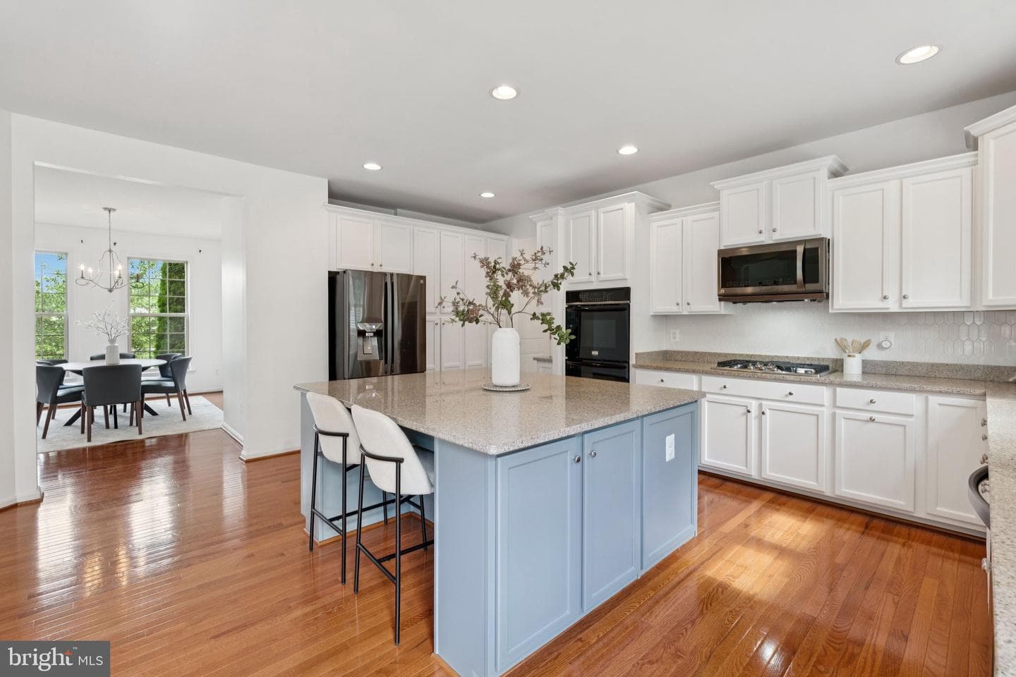 42121 Oak Crest Circle photo 13