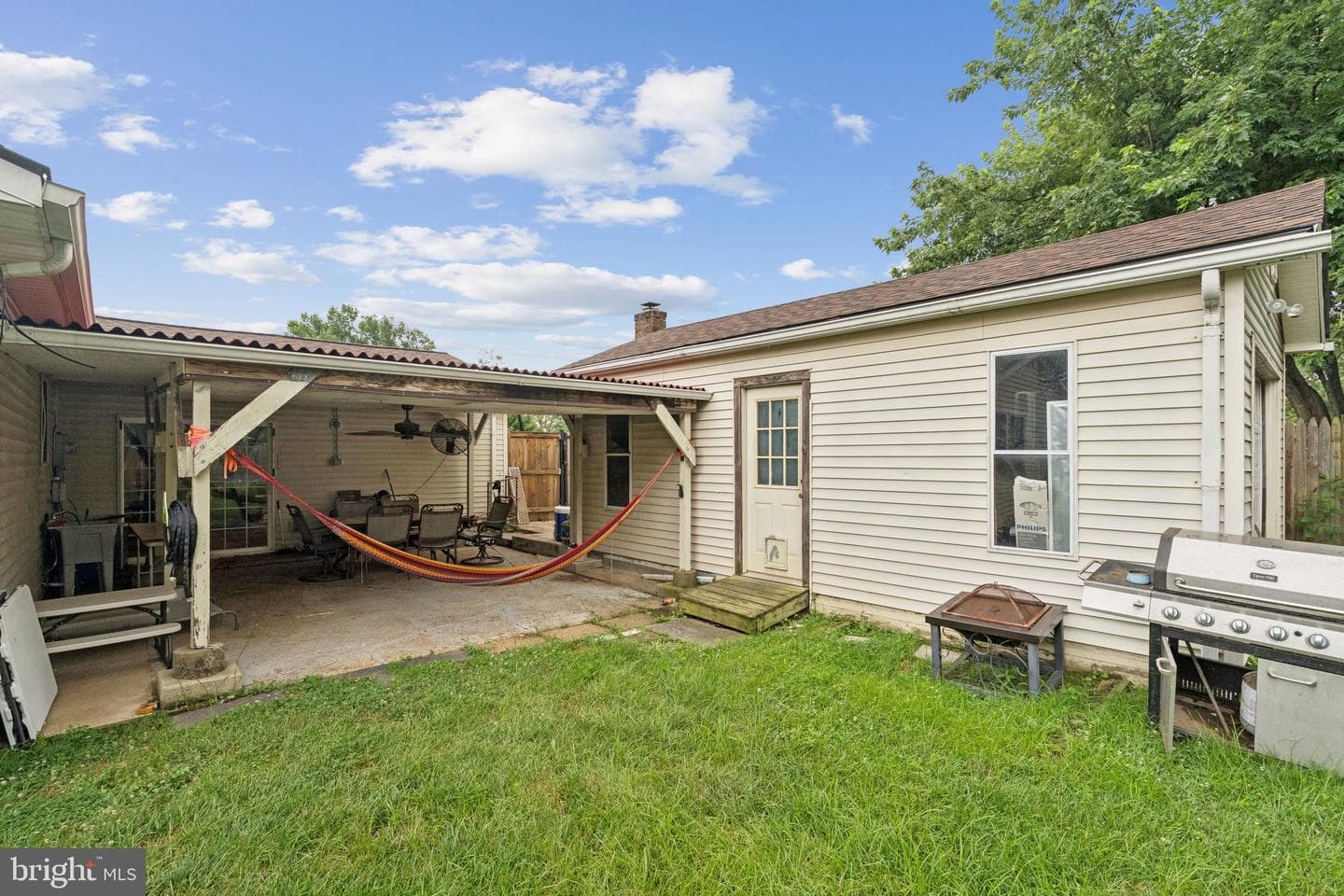 805 N York Road photo 17