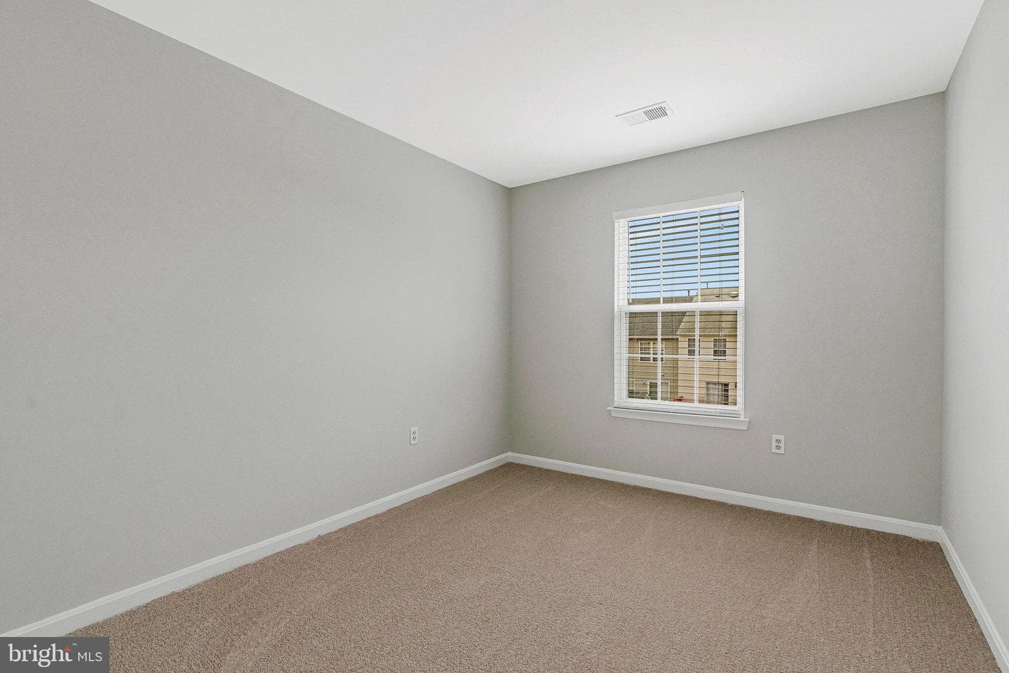 22915 Regent Terrace photo 38
