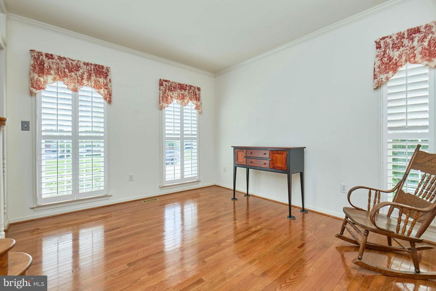 20357 Hartwell Street photo 9