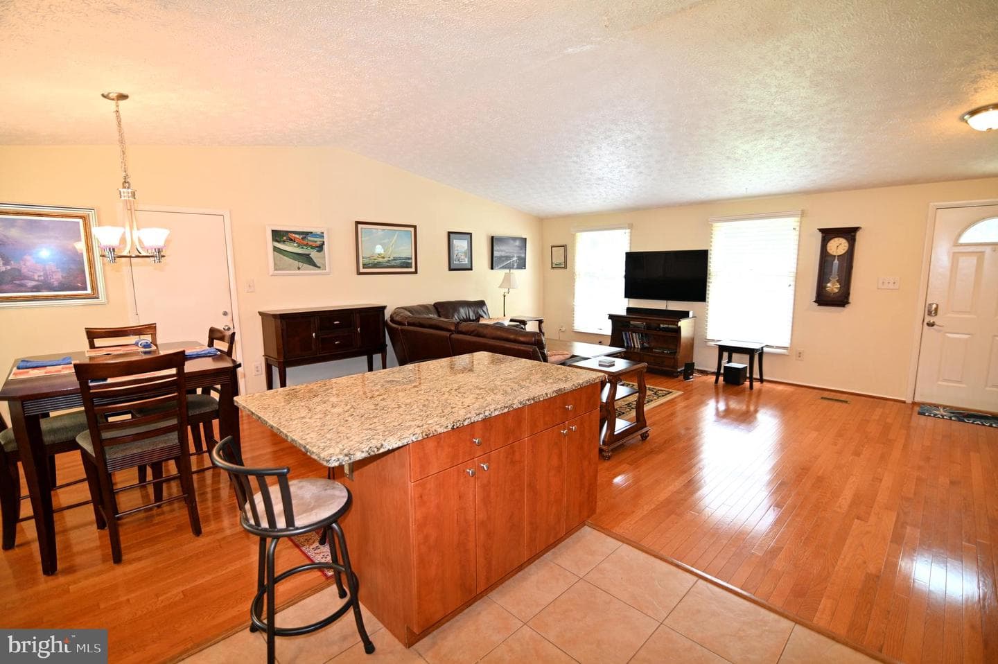 104 Silverleaf Court photo 29