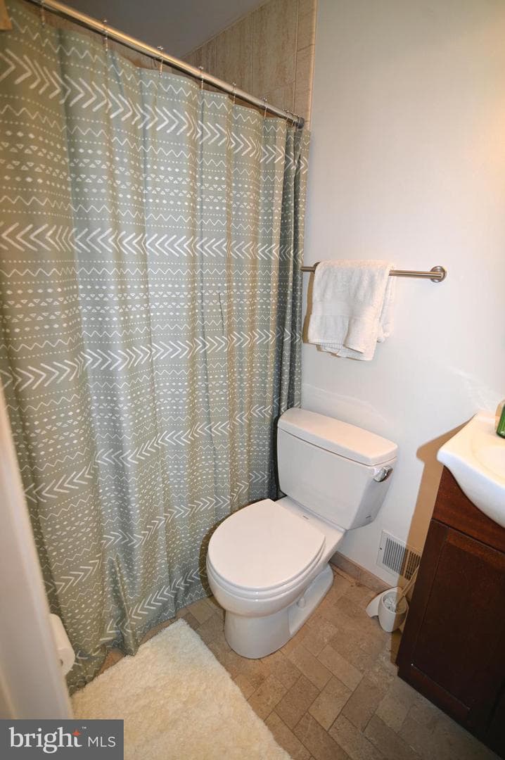 104 Silverleaf Court photo 70