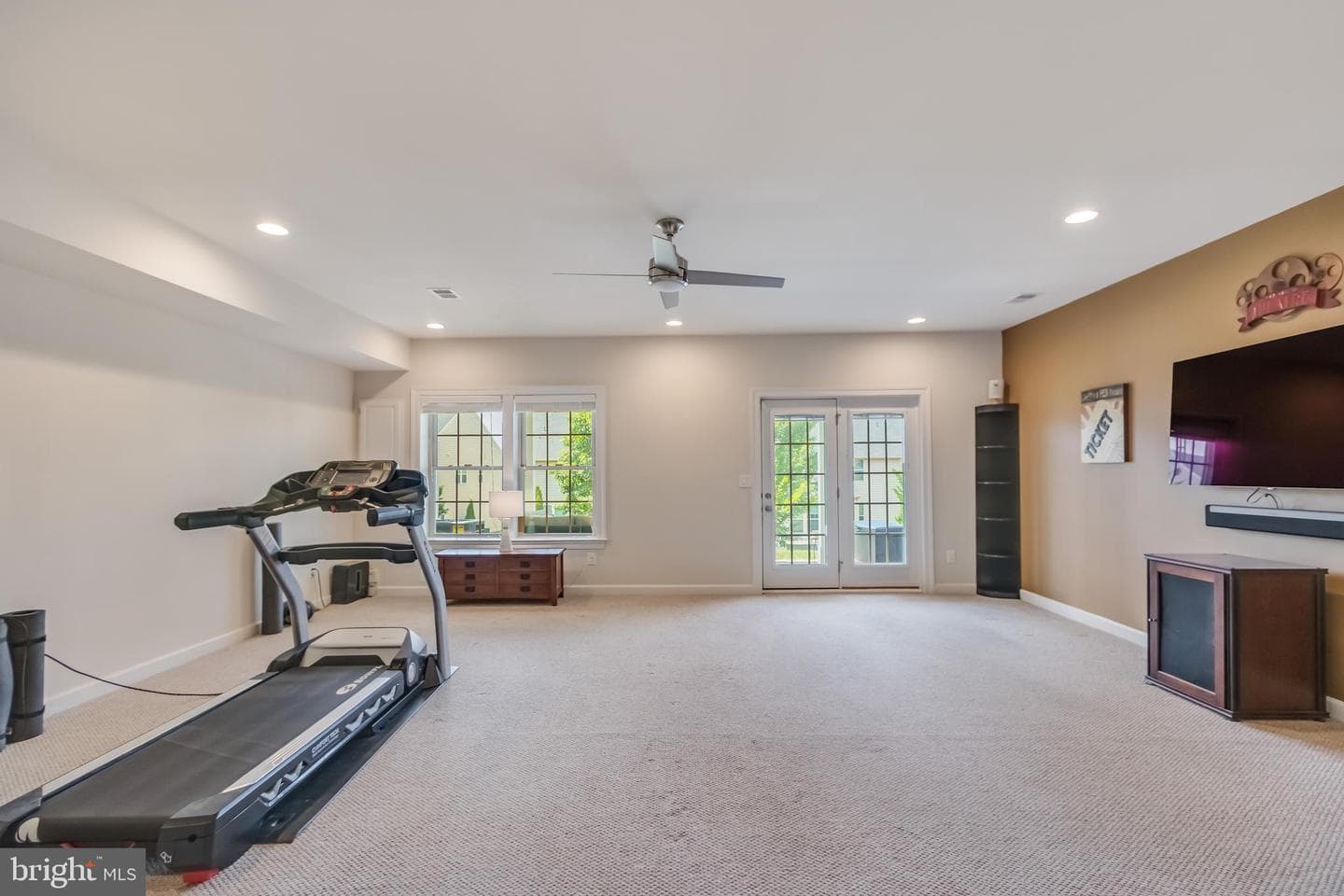 26065 Huntwick Glen Square photo 11