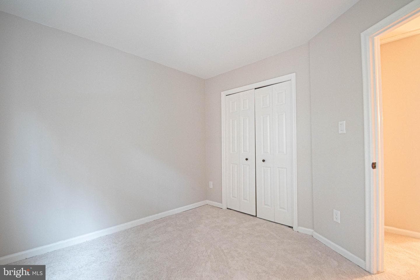 21923 Myrtlewood Square photo 22