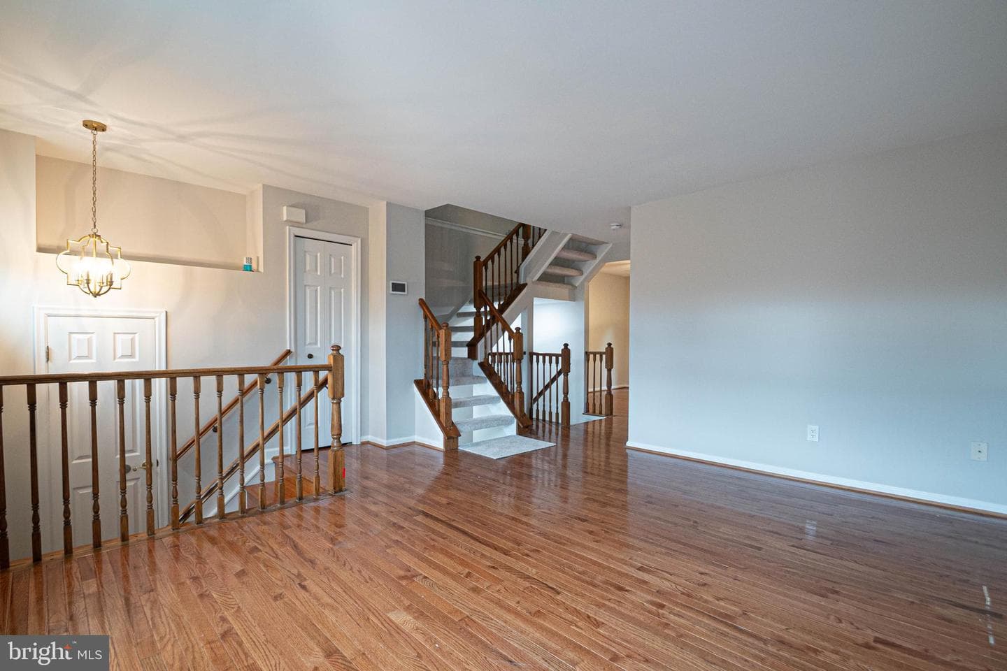 21923 Myrtlewood Square photo 9