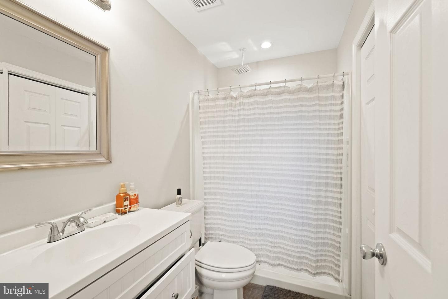 43573 Patching Pond Square photo 31