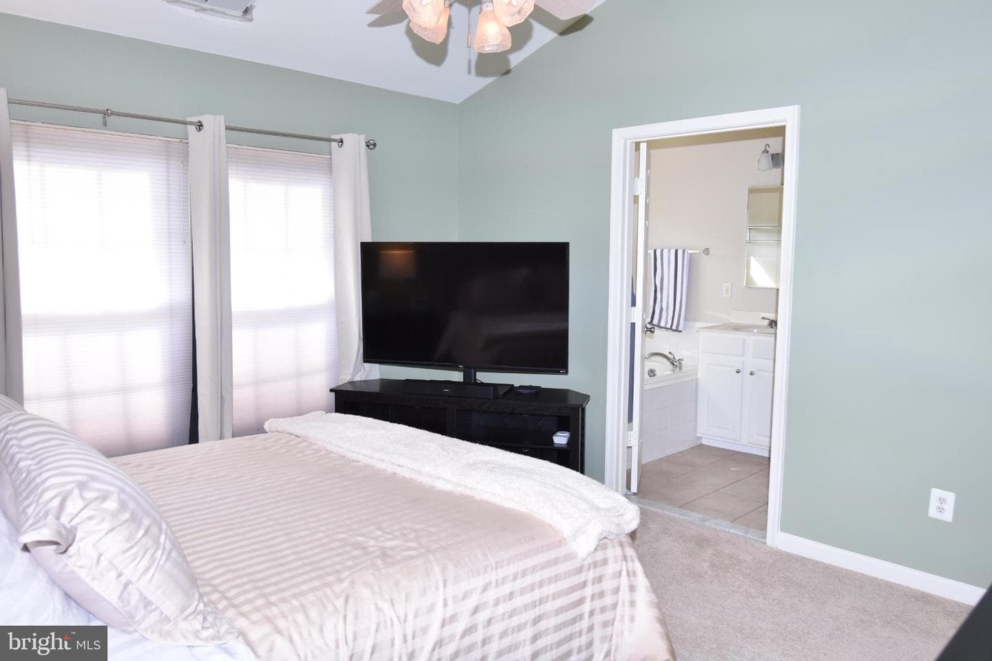 44257 Suscon Square photo 20