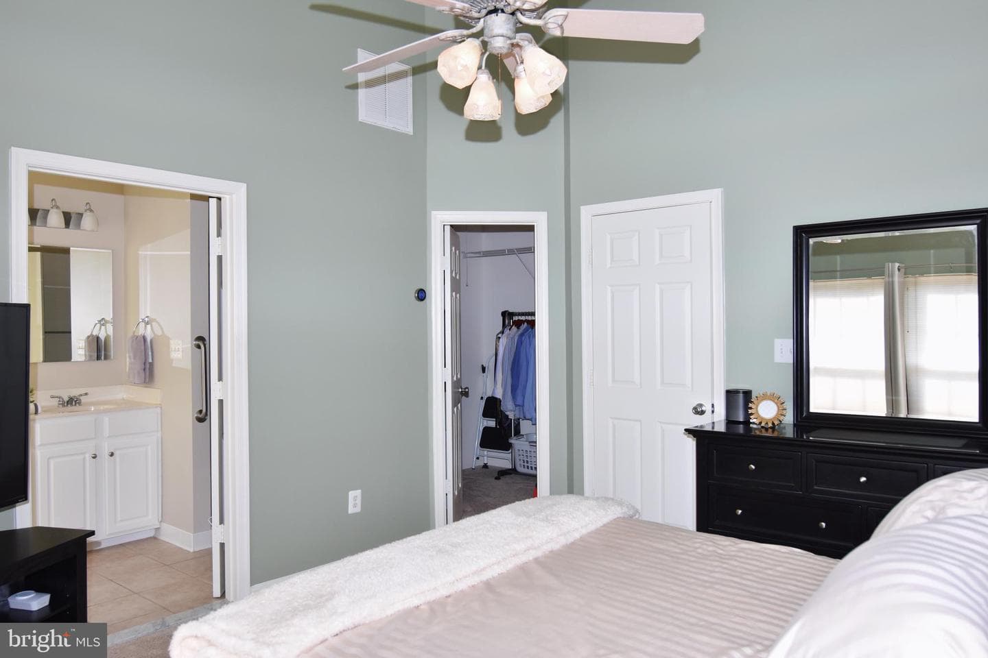 44257 Suscon Square photo 23