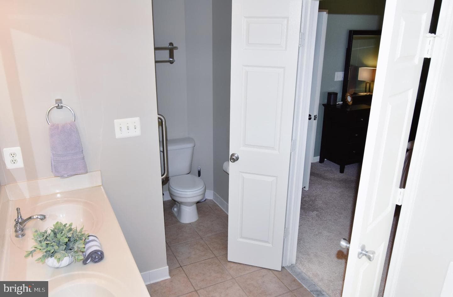 44257 Suscon Square photo 25