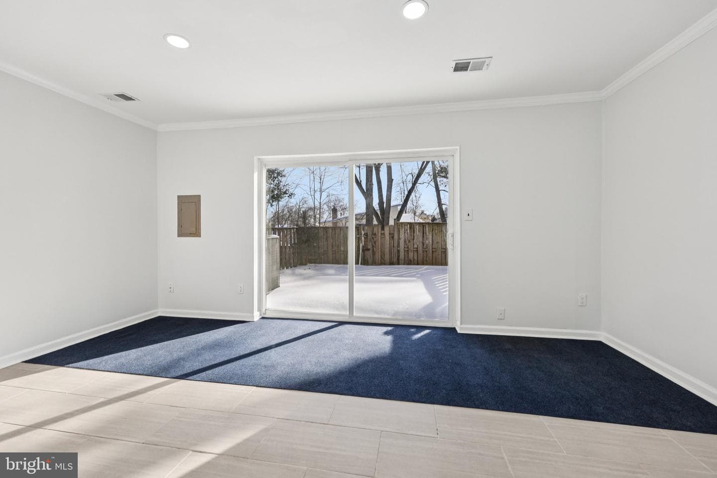 500 Giles Place photo 38