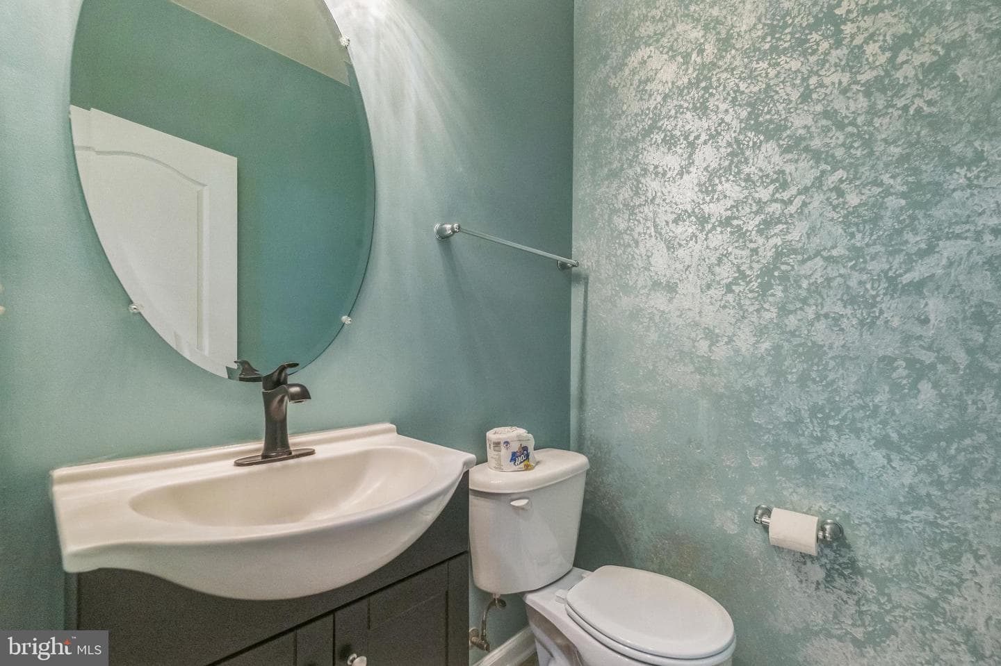 20934 Houseman Terrace photo 14