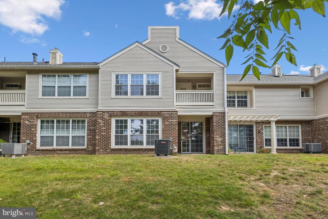 45071 Brae Terrace #103 photo 39