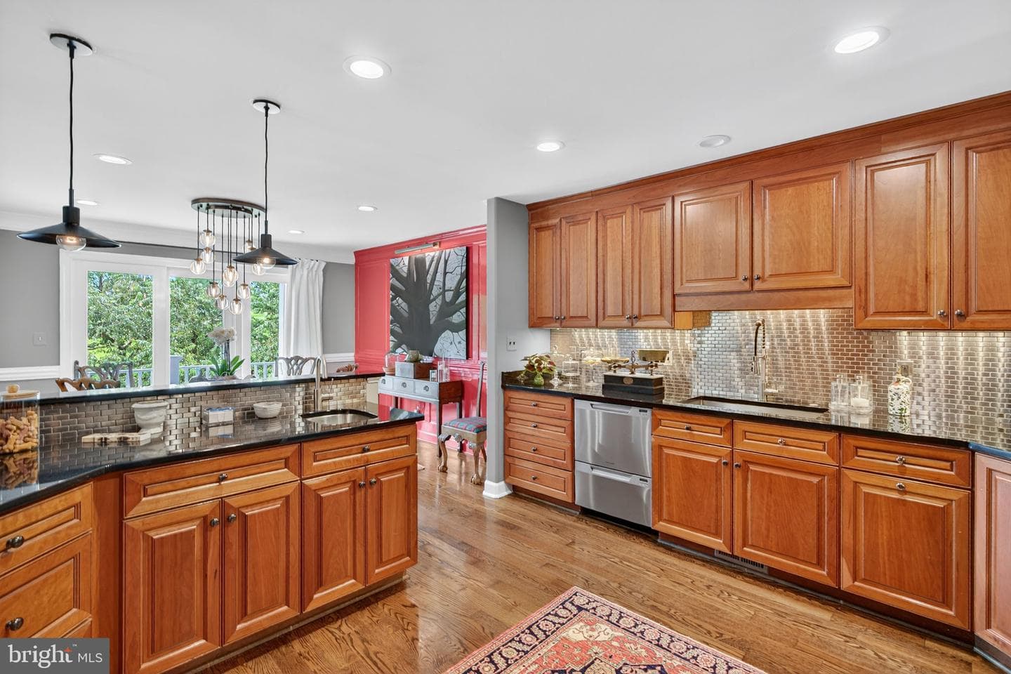 118 N Jay Street photo 17