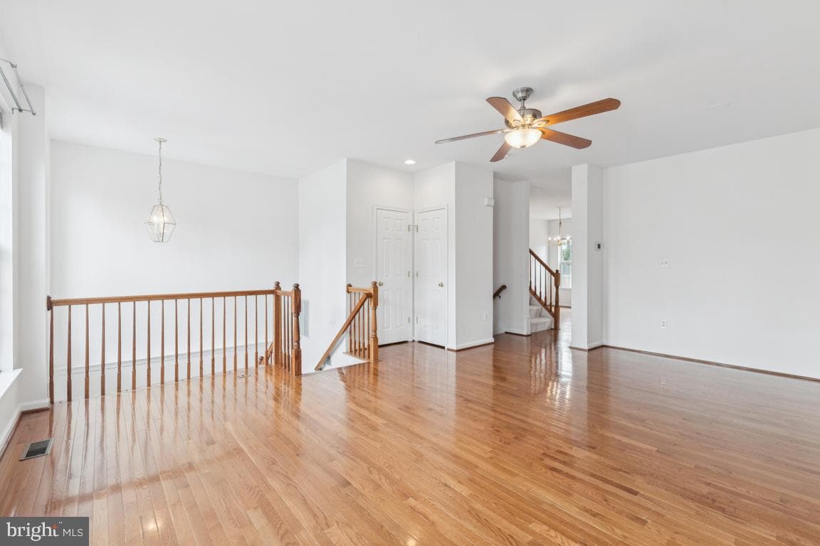 42783 Shaler Street photo 3