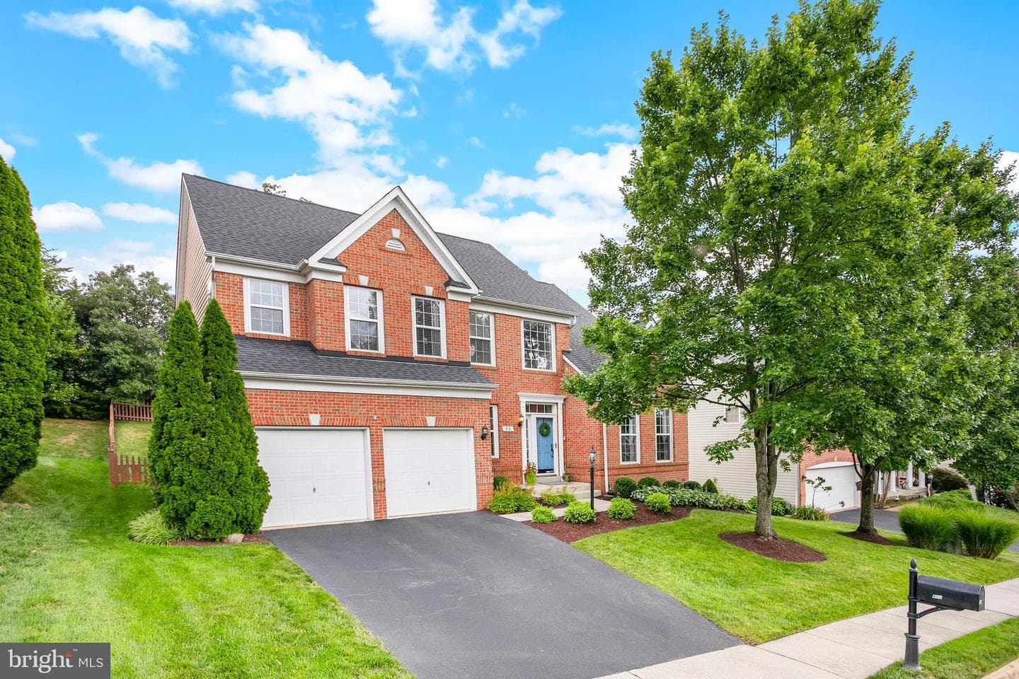 812 Larch Valley Court NE photo 1