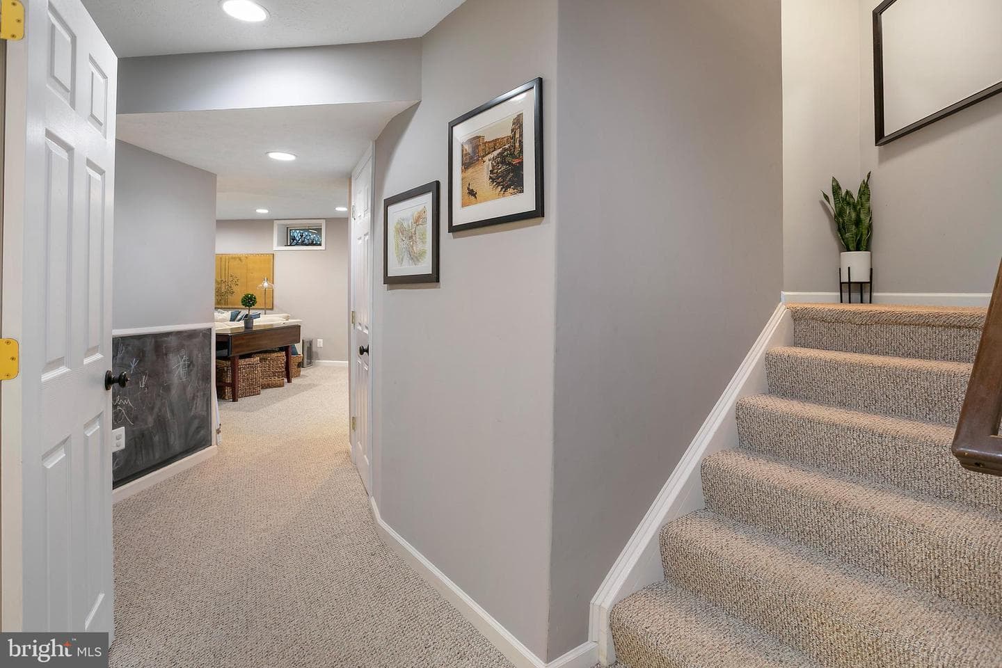 812 Larch Valley Court NE photo 37