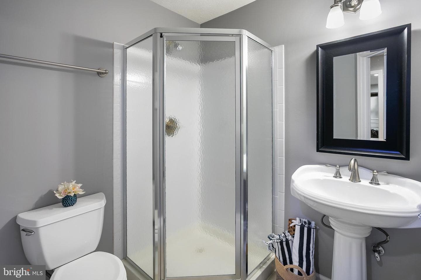 812 Larch Valley Court NE photo 42