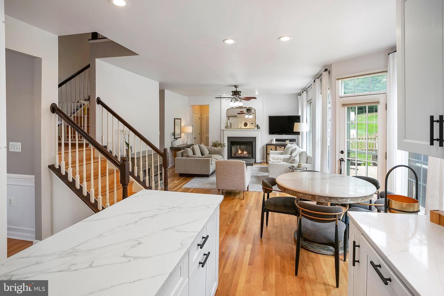 812 Larch Valley Court NE photo 9