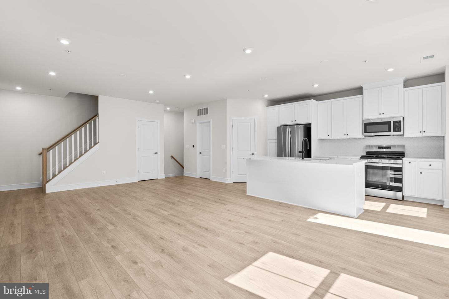 21756 Dollis Hill Terrace photo 14